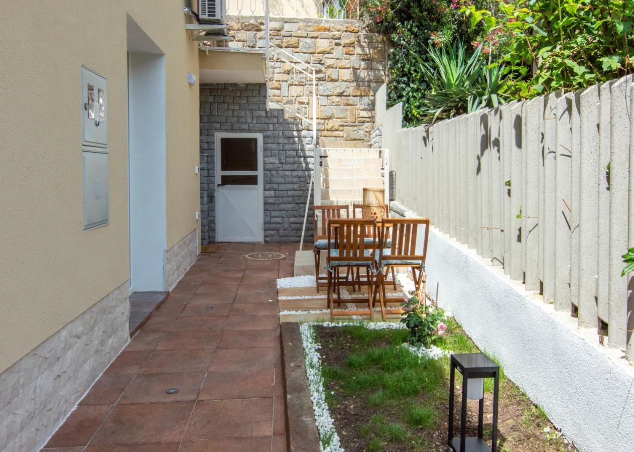The Rose Garden Apartments Portorož Zewnętrze zdjęcie